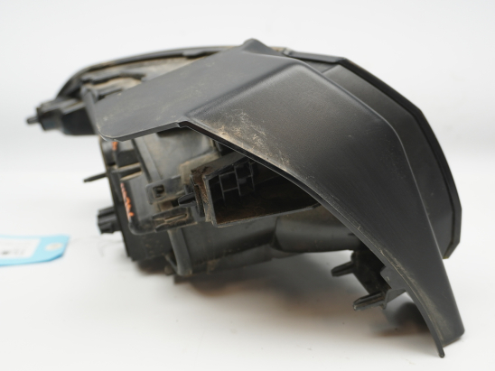 Feu arrière droit occasion PEUGEOT 208 II Phase 2 - 1.2i EH 100ch