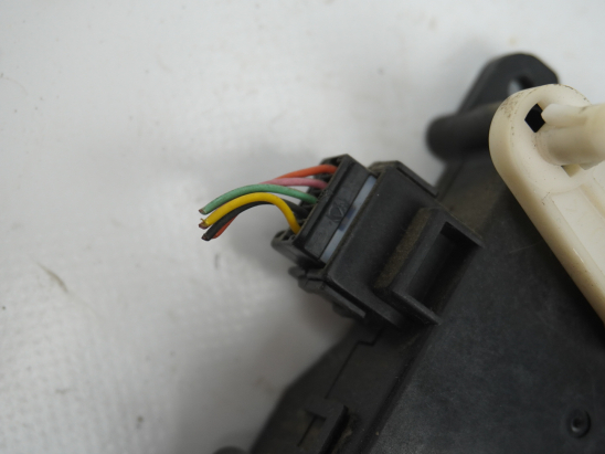 MOTEUR VOLET DE CHAUFFAGE