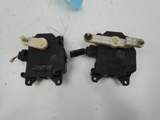 MOTEUR VOLET DE CHAUFFAGE