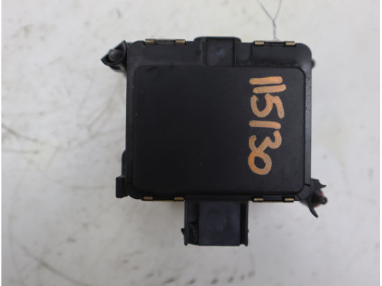 CAPTEUR AIDE STATIONNEMENT AV