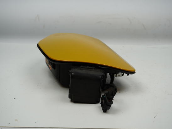 VOLET DE TRAPPE CARBURANT