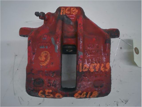 Etrier de frein avant gauche occasion AUDI A4 II Phase 1 - 1.9 TDi 101ch