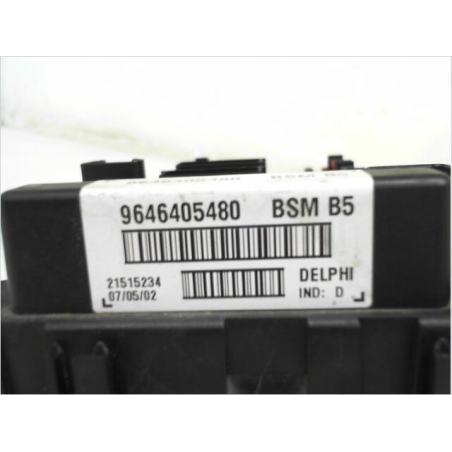 Platine fusible av occasion PEUGEOT 406 COUPE Phase 1 - 2.2 HDI