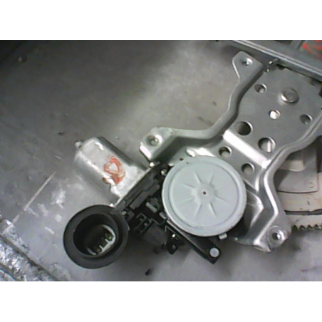 Mecanisme + moteur lève-glace avant droit occasion SUZUKI SWIFT III Phase 1 - 1.3 VVT