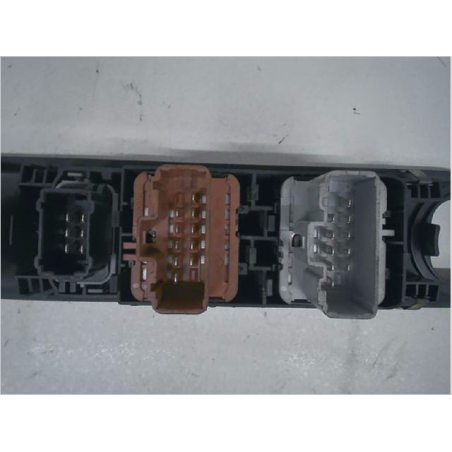 Commande lève-glace porte avant gauche occasion RENAULT ESPACE IV Phase 2 - 2.0 DCI 130ch