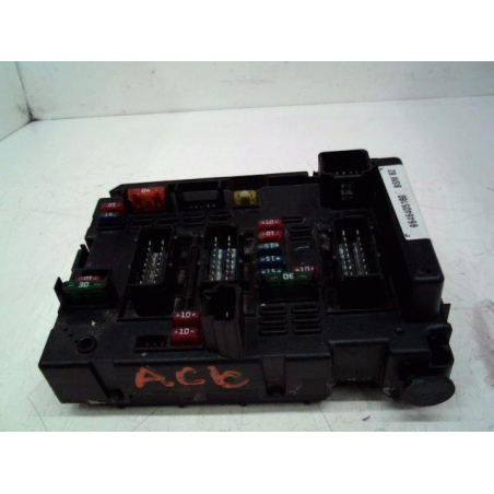 Platine fusible av occasion PEUGEOT 307 Phase 1 - 1.6i 16v