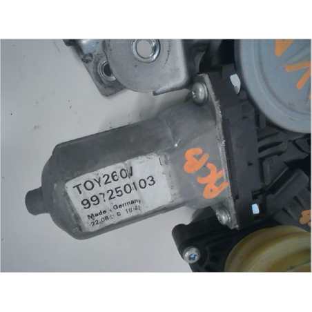 Mecanisme + moteur lève-glace avant droit occasion TOYOTA COROLLA VERSO II phase 2 - 130ch