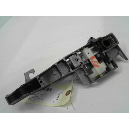 Poignee ext porte arg occasion PEUGEOT 407 Phase 1 - 1.8i 16v 116ch