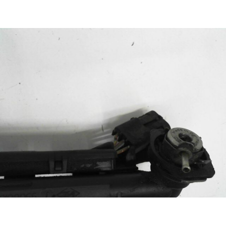Rampe injection occasion RENAULT CLIO II Phase 1 - 1.2