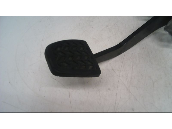 Pedale de frein occasion TOYOTA YARIS II Phase 2 - 1.4 D-4D 90ch