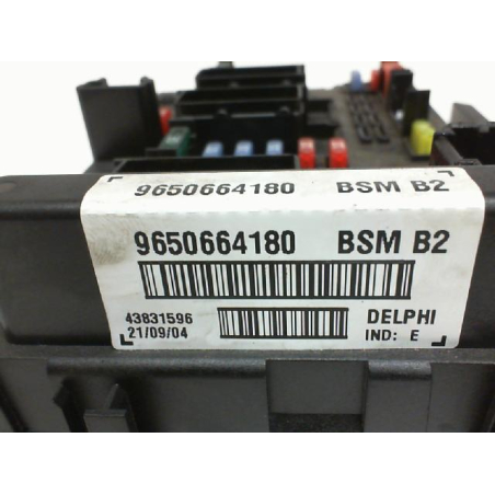 Platine fusible av occasion PEUGEOT 206 Phase 1 - 1.4i