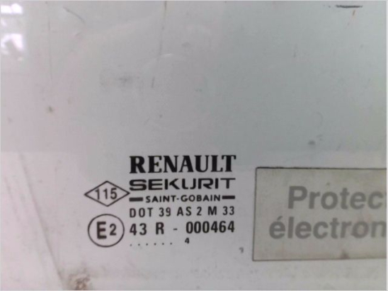 Glace porte av d occasion RENAULT SAFRANE Phase 1 - 2.5 DT 110ch