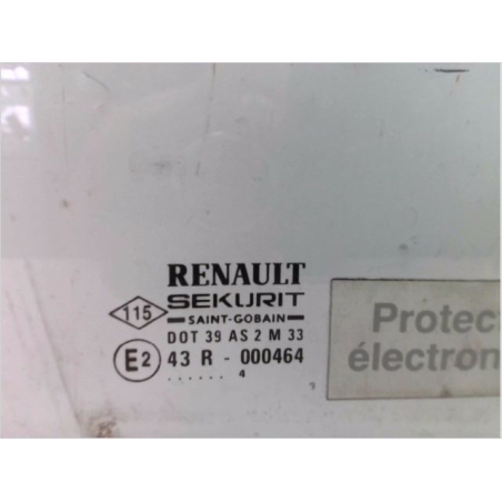 Glace porte av d occasion RENAULT SAFRANE Phase 1 - 2.5 DT 110ch