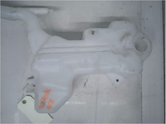 Reservoir lave-glace avant occasion FORD FIESTA VII Phase 1 - 1.1i 85ch