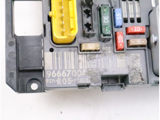 Platine fusible av occasion CITROEN C4 I Phase 2 - 1.6 HDi FAP 110ch