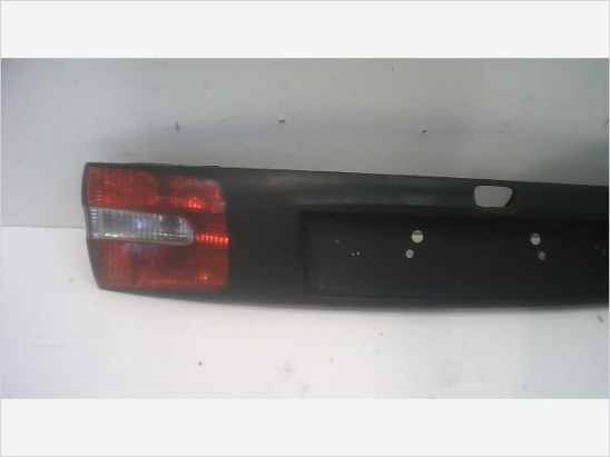 Eclaireur plaque de police occasion VOLVO V40 I Phase 2 - 1.9 D 115ch