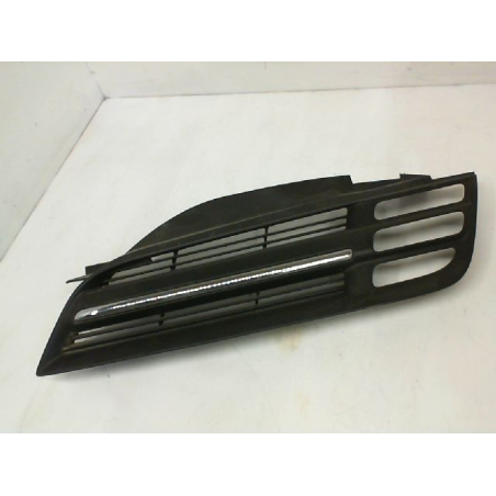 Grille calandre g occasion NISSAN MICRA III Phase 1 - 1.5 DCI 65ch