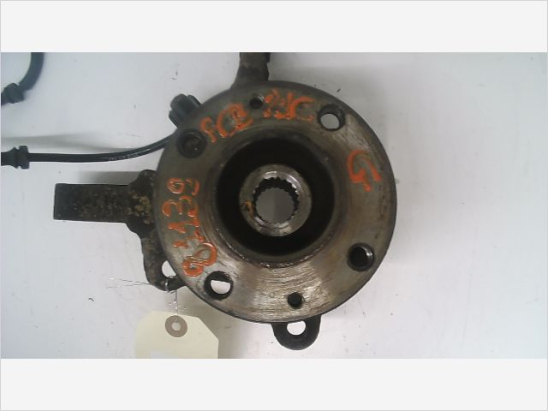 Fusee avg occasion RENAULT CLIO II Phase 1 - 1.6