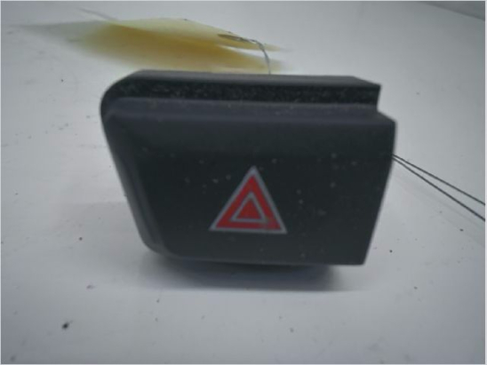 Bouton de warning occasion PEUGEOT 2008 Phase 1 - 1.2i PURETECH 110ch