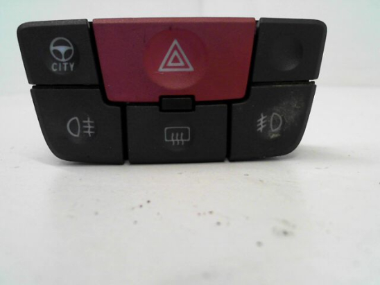 Bouton de warning occasion FIAT PANDA II Phase 1 - 1.3 DT MULTIJET 16v 70ch