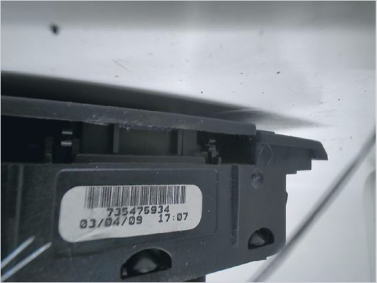 Bouton de warning occasion FORD KA II Phase 1 - 1.2i 69ch