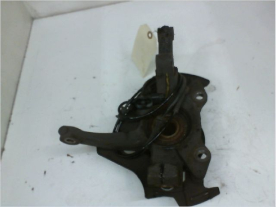 Fusee avg occasion FORD KA II Phase 1 - 1.3 TDCI 75ch