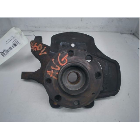 Fusee avg occasion OPEL CORSA II Phase 1 - 1.2i 45ch