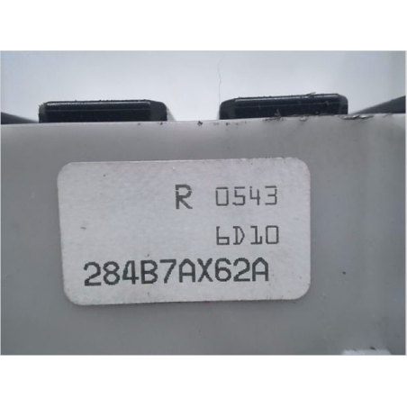 Platine fusible av occasion NISSAN MICRA III Phase 2 - 1.5 DCI 68ch