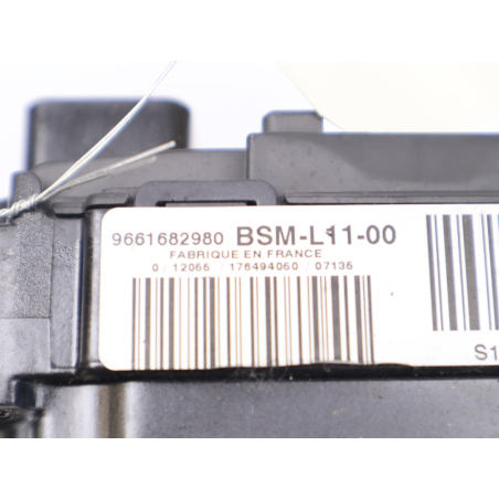 Platine fusible av occasion CITROEN C4 I Phase 1 - 1.6 HDI 92ch