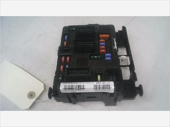 Platine fusible av occasion PEUGEOT 206 Phase 1 - 1.4i