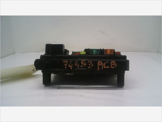 Platine fusible av occasion PEUGEOT 307 CC Phase 1 - 2.0i 180ch