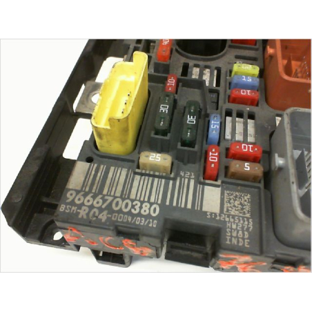 Platine fusible av occasion PEUGEOT 607 Phase 2 - 2.0 HDI 136ch