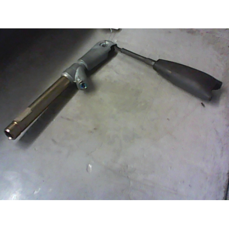 Ancrage ceinture avant gauche occasion RENAULT ESPACE IV Phase 2 - 1.9 DCI 8v 120ch