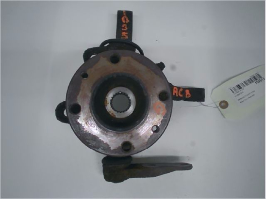 Fusee avg occasion RENAULT CLIO II Phase 2 - 1.5 DCI 65ch