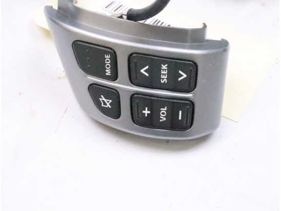 Commande autoradio occasion SUZUKI SX4 I Phase 1 - 2.0 DDiS 134ch