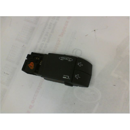 Commande autoradio occasion RENAULT TWINGO II Phase 1 - 1.5 DCI 75ch