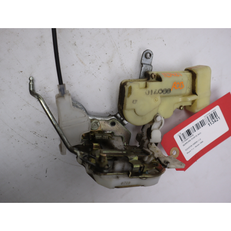 Serrure porte avd occasion TOYOTA YARIS I Phase 1 - 1.0