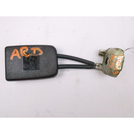 Ancrage ceinture arrière droit occasion VOLKSWAGEN PASSAT IV Phase 2 - 1.9 TDI 130ch