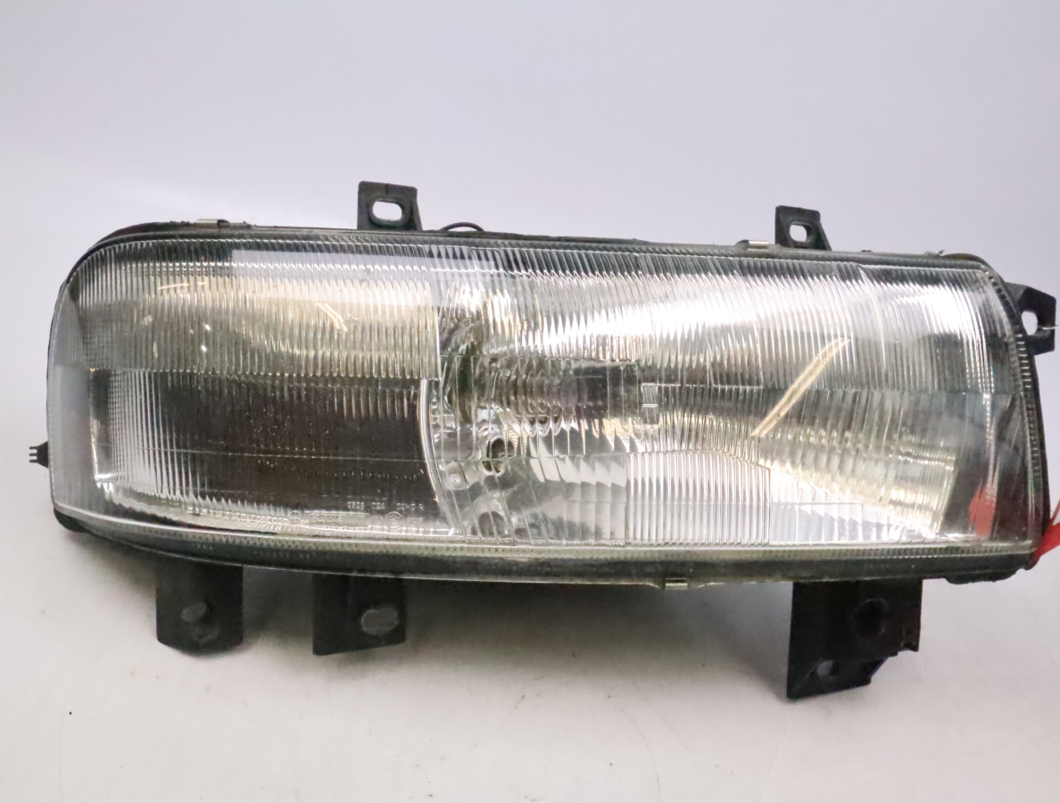 Phare droit occasion RENAULT MASTER II Phase 1 - 2.2 DCI 90ch